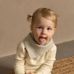 Linen Baby Bandana Bib 3-Pack -Menique Baby Bib Natural menique 2 d12ceea3 60b6 4079 8245 501993ca0a7f