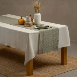 Linen Table Runner Dark Green -Menique Gingham Tablerunner 1 1