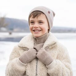 Kids' Knit Beanie, Dickie & Gloves 3-Piece -Menique Kids knit beanie creamy beige 2 08c1496d 70d0 4aee a1bb 0ac7efa2dd06