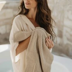 Waffle Hand Towel -Menique Kitchen Towel 2