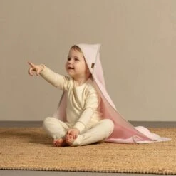Linen Baby Towel & Poncho 2-Set -Menique Linen Baby Towel Dusty Pink menique c49fbe04 83c4 47a5 becd f2087dac863c