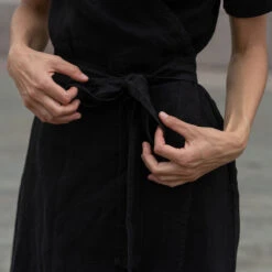 Linen Wrap Dress Eliana Pure Black -Menique Linen Dress Eliana Pure Black 3