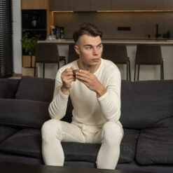 Men's 250 Thermal Long Sleeve Crew Natural -Menique MENIQUEmerinomennatural 13