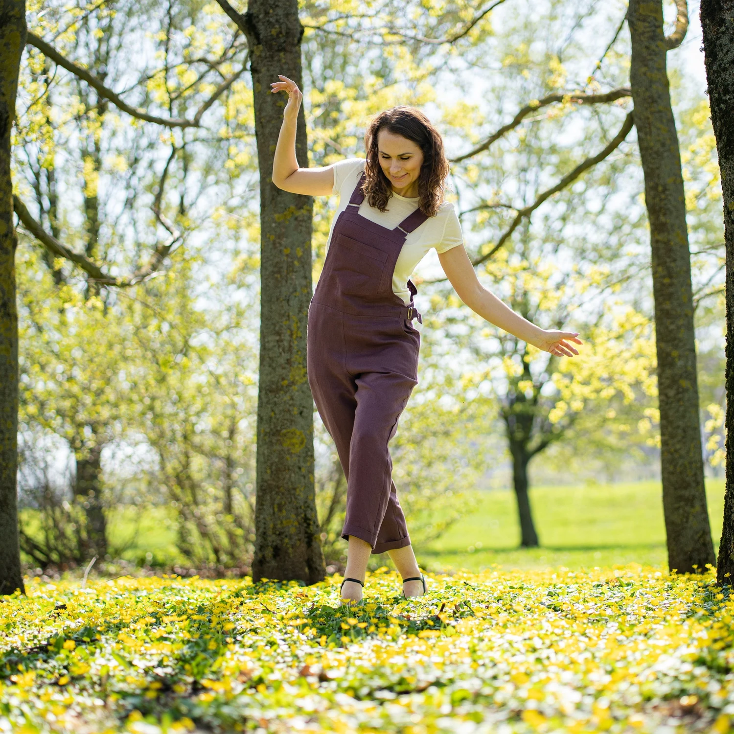 Linen Pinafore Jumpsuit Nicci Shadow Purple 4 Linen Pinafore Jumpsuit Nicci Shadow Purple - Image 4