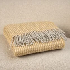 Virgin Wool Blanket Throw Toronto -Menique TorontoYellow1