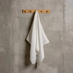 Waffle Bath Towel -Menique Waffle Body Towel 2