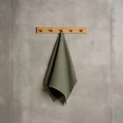 Waffle Bathroom Towel 21 Waffle Bathroom Towel -Menique Waffle Hand Towel 1 2