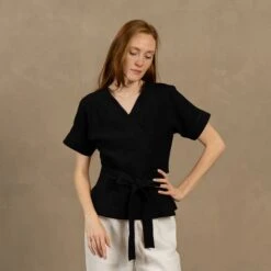 V-Neck Wrap Blouse Lila -Menique lila pure black 1