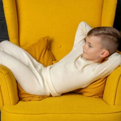 Kids' 250 Long Sleeve & Bottom 2-Piece Natural 11 Kids' 250 Long Sleeve & Bottom 2-Piece Natural -Menique menique merino kids two piece set 250 natural 3