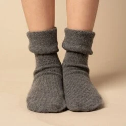 Kids' Merino & Cashmere Socks 3-Pack -Menique menique socks dark gray 2 eacd6d33 1e7b 41ee be3e 5060aa92b3ed